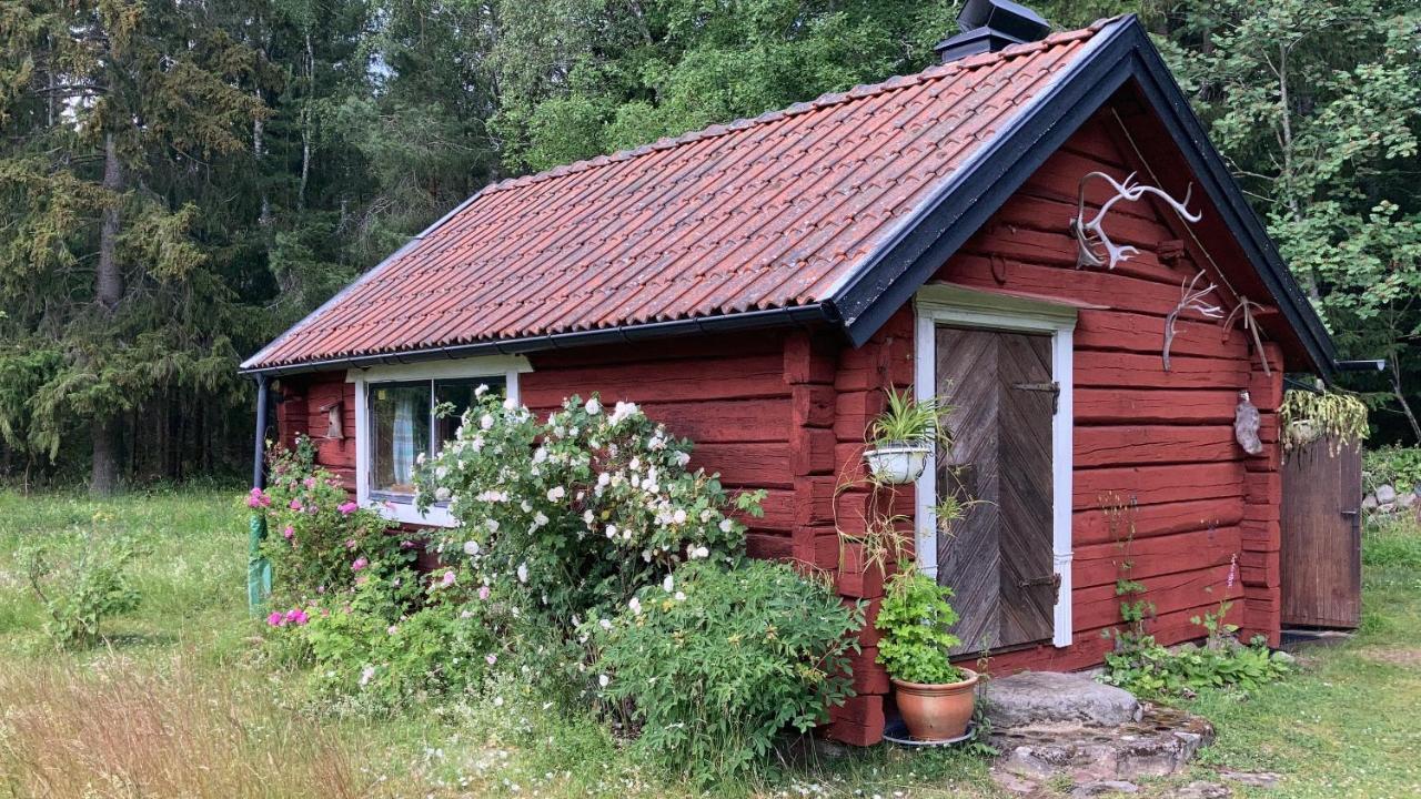 Egen Stuga Med Delat Badrum Bed & Breakfast Norrtalje Exterior photo